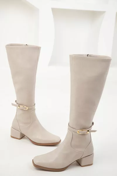 حذاء نسائي بيج 