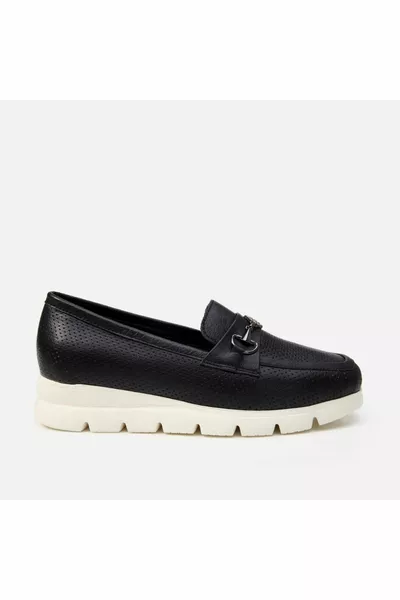 جلد طبيعي أسود المرأة المتسكع