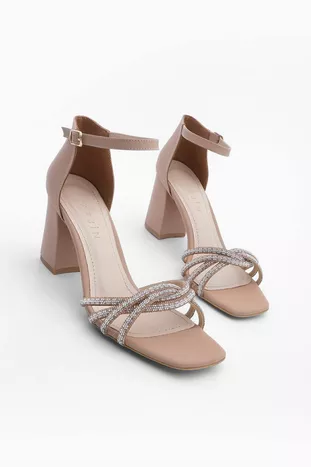 Kadın Küt Burun Taşlı Bilekten Bantlı Abiye Topuklu Ayakkabı Angelas Bej