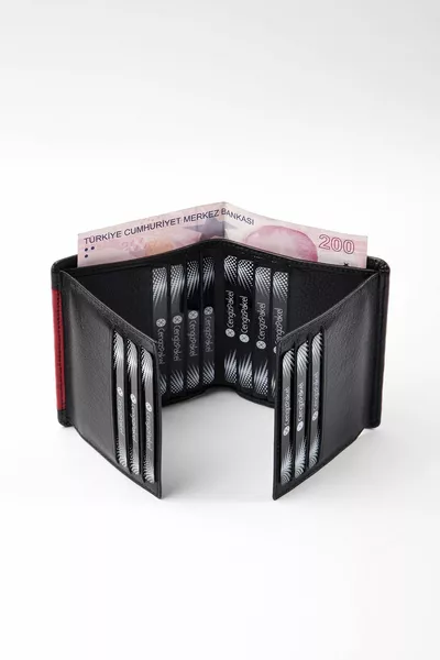 Кошелек из натуральной кожи черного цвета