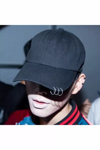 3 Ring Black Piercing Hat