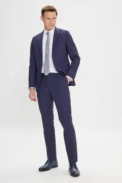 Abito da uomo blu scuro slim fit a taglio stretto con collo a monopetto