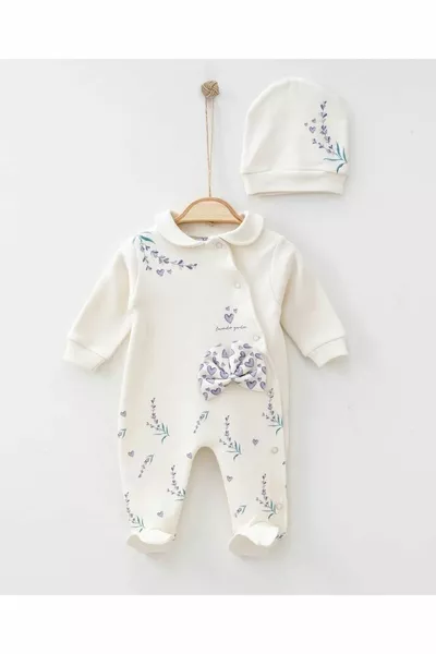 طقم جمبسوت مع قبعة للبنات الصغيرة من حديقة الخزامى % قطن