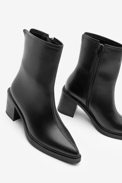 Kadın Yandan Fermuarlı Dikiş Detaylı Günlük Topuklu Bot Lakos Siyah