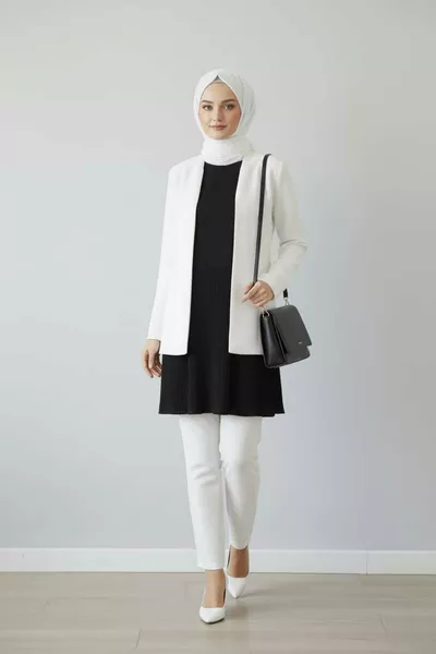 Pleated Sleeveless Black Modest Shirt Pleated Tunic Inner Top