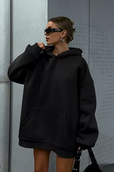 سويت شيرت هودي أسود للجنسين بقماش ناعم، بحجم واسع، مبطن من الداخل، بسطح مبطن أساسي مع قبعة