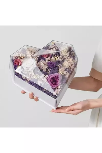 Празна подаръчна кутия с бели сърца, подаръчна кутия, кутия за подарък с капак от мика