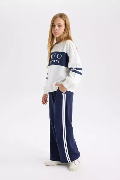 سويت شيرت بناتي واسع بحجم كبير بياقة دائرية مطبوع WN