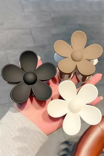 طقم مشابك للشعر نسائي من 3 قطع بنقشة القهوة والبابونج