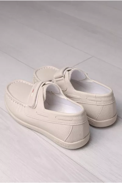 حذاء أطفال أولاد كريمي بشريط لاصق