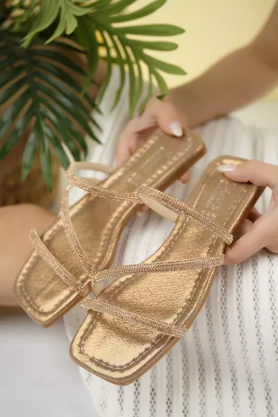 صندل سهرة روز بطبقة داخلية أورثوبيدية إسفنجية بسمك 5 ملم وثلاث أحجار