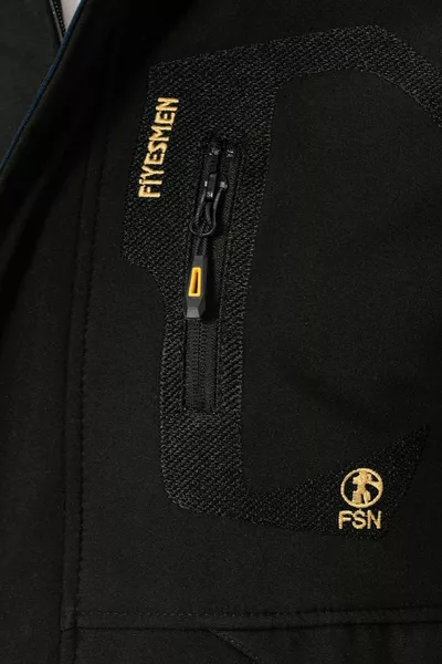 Мужская зимняя куртка из черного софтшелла с меховой подкладкой, водо- и ветронепроницаемая