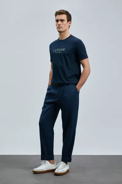 Love Modern Graphic T-Shirt Navy