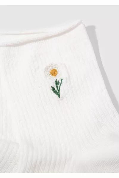 Calzini a calza color ecru con ricamo floreale 