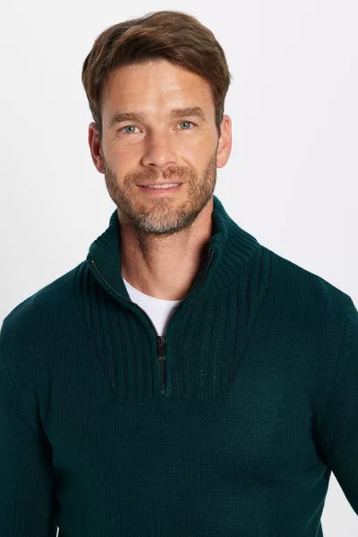 كنزة رجالية بياقة مرتفعة سليم فيت ضيقة مع سحاب ونقش أرمر باللون الأخضر