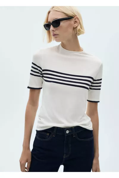 كنزة صوفية دقيقة مخططة