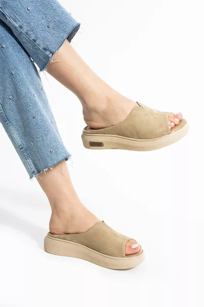 Aya Sandales et Tongs Quotidiennes Confortables en Cuir Véritable Femme, Détail en Caoutchouc, Semelle Légère et Flexible