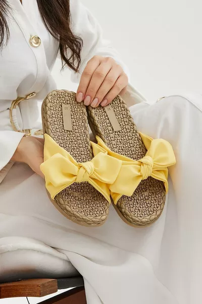 Gelbe Schleife Damen Sandalen Rutschfeste Sohle Pool Meer Strand Sandalen