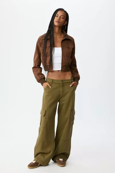 باندو أساسي