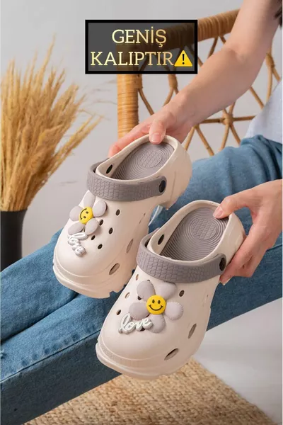 حذاء مريح للمستشفى والكعب العالي للممرضة