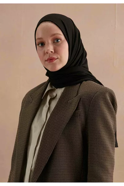 Sciarpa in maglia nera