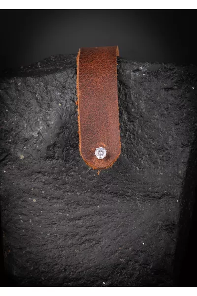 Orecchini alla moda da uomo in acciaio elegante, inossidabile, antigraffio con pietre di zirconia