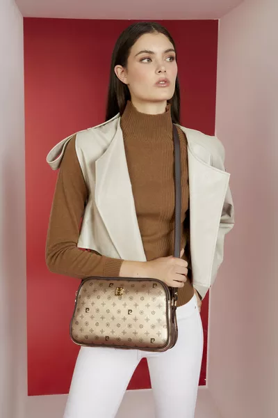 حقيبة كتف نسائية مونوغرام ذهبية 