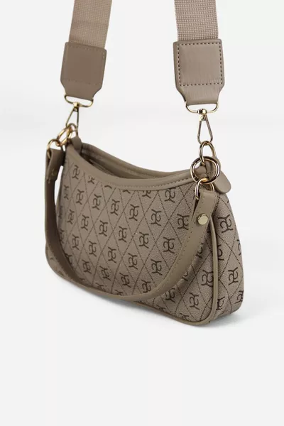 حقيبة فارمي مونوجرام بيج باجيت وعبر الجسم