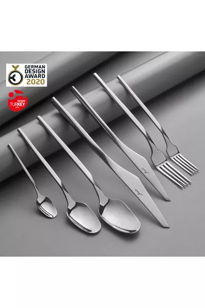 Комплект прибори за  души  части, кварц , вилици, лъжици, ножове