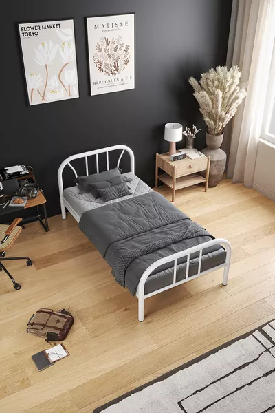 سرير حديدي ملكي أبيض فردي