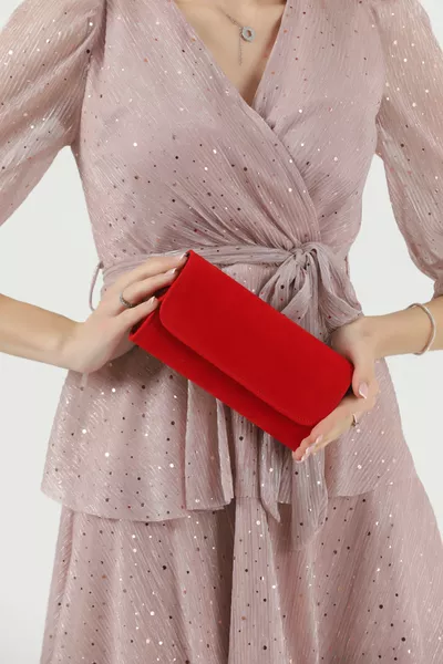 حقيبة سهرة من الجلد الأحمر السويدي