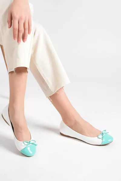 شقق الباليه النسائية مع القوس