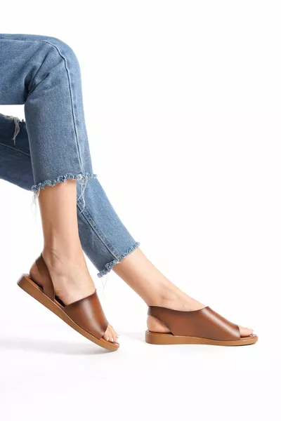 Натуральная кожа Sendy Tan Плоская подошва на плоской подошве до щиколотки Практичные сандалии