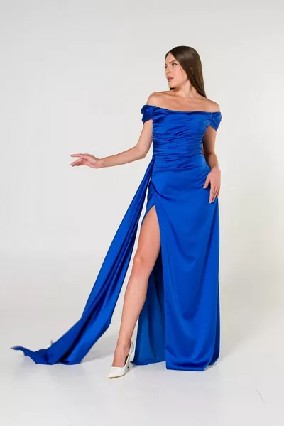 ساكس الساتان مساء اللباس مع انخفاض الكتف شق