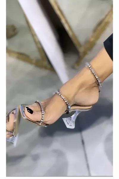 Босоножки из прозрачного камня (ЗАПАСНОЙ КАМЕНЬ)