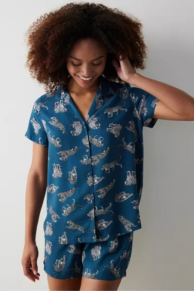 مجموعة بيجامة قاعدة منقوشة داكنة