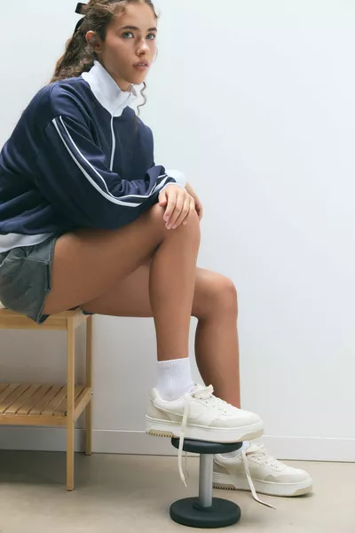 Основни маратонки с дебела подметка и връзки