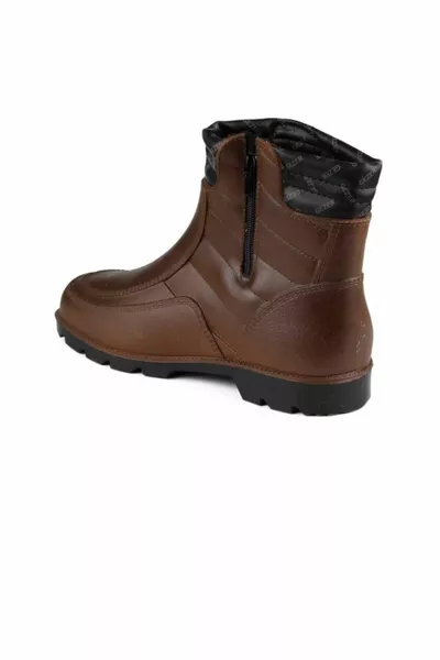 أحذية مطاطية بنية للجنسين مع صوف داخلي