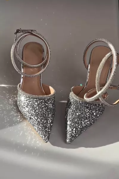 سيدة الفضة عارية كريستال الحجر الزجاج المكسور شفاف 8 سم كعب الكأس الشفاف حفل زفاف الخطوبة مساء اللباس أحذية