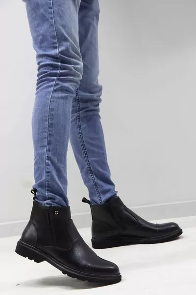  أحذية جلدية سوداء للرجال