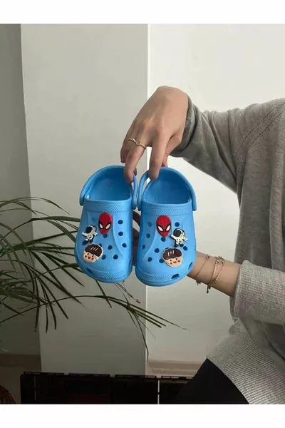 Ragazze Ragazzi Bambini 6 Pezzi Croce Jibbitz Fancy Regalo Chiuso Anteriore Giardino Piscina Casual Sandali Pantofole