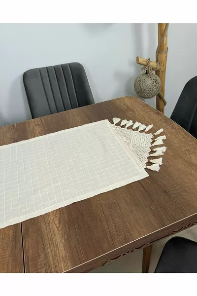 main dentelle pompon chemin Ranır couverture Buldan travail Monika Lin Table basse Table Cheminée 