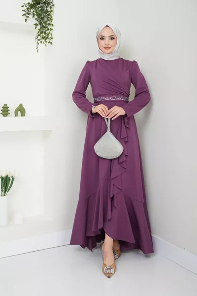 فستان سهرة محجاب مع تنورة منتفخة وحزام بالحجارة 