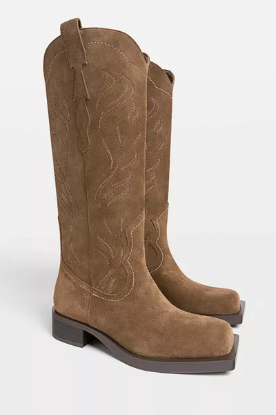 أحذية رعاة البقر الجلدية العادية