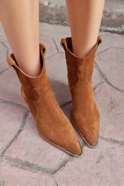 Harvey Hellbraune Cowboystiefel aus Wildleder mit Absatz