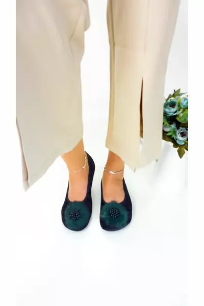 MAISON DE VELOURS ORNÉE, HAJJ, BALLERINES DE LA OMRA, CADEAUX, BALLERINES QUOTIDIENNES, BALLERINES À PLUMES, PANDUF, BOTTILLONS, MONTRER KITTY