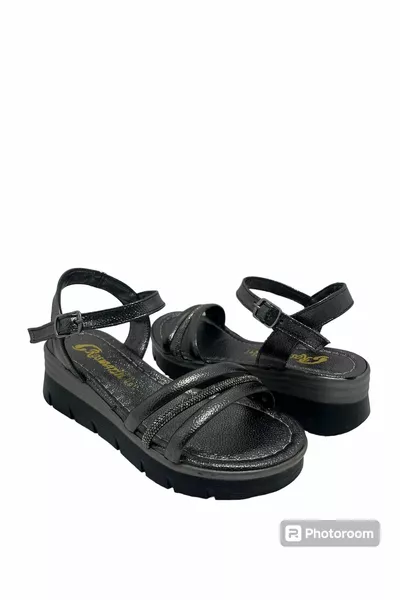 БОСОНОЖКИ С КАМНЯМИ