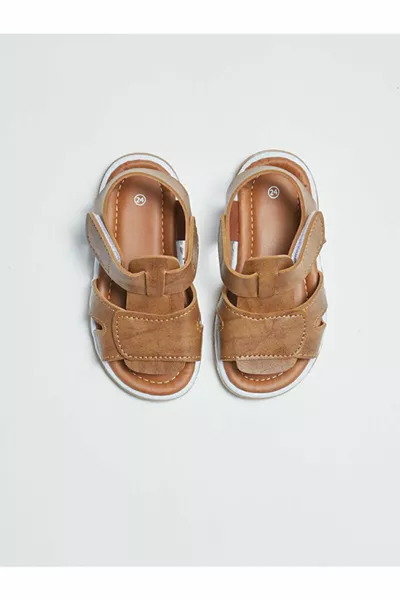 صندل بني بسوار للأطفال