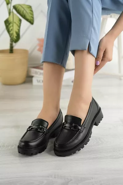 أحذية كاجوال نسائية جلدية طبيعية 