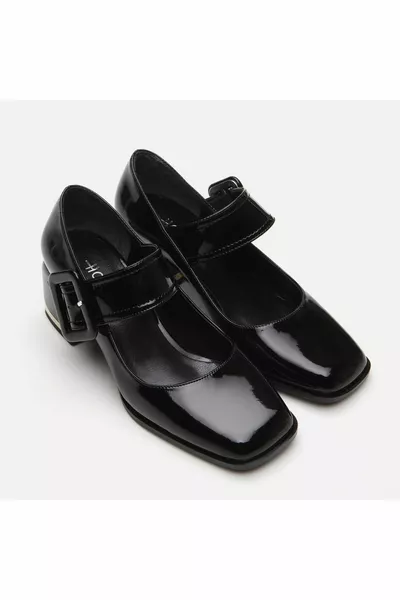 ماري جين بلاك نسائية ذات كعب سميك